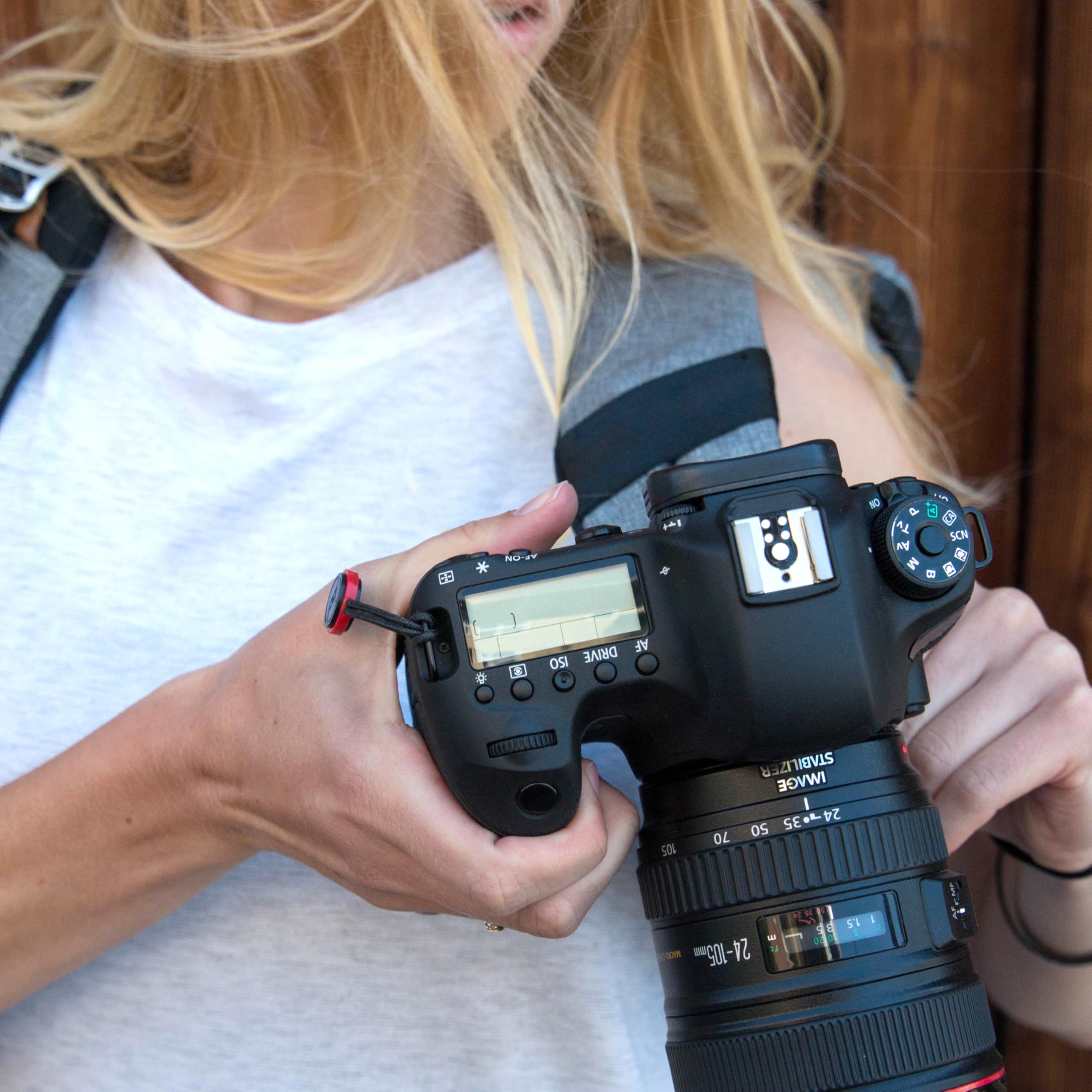 Peak Design Capture Camera Clip V3 Solo, Silver Clip Only, Holds DSLR, Compact and Point and Shoot Bodies, Secure, Stable and Accessible, Attaches to Straps and Belts, Quick Release, 200 lb Capacity - Image 7