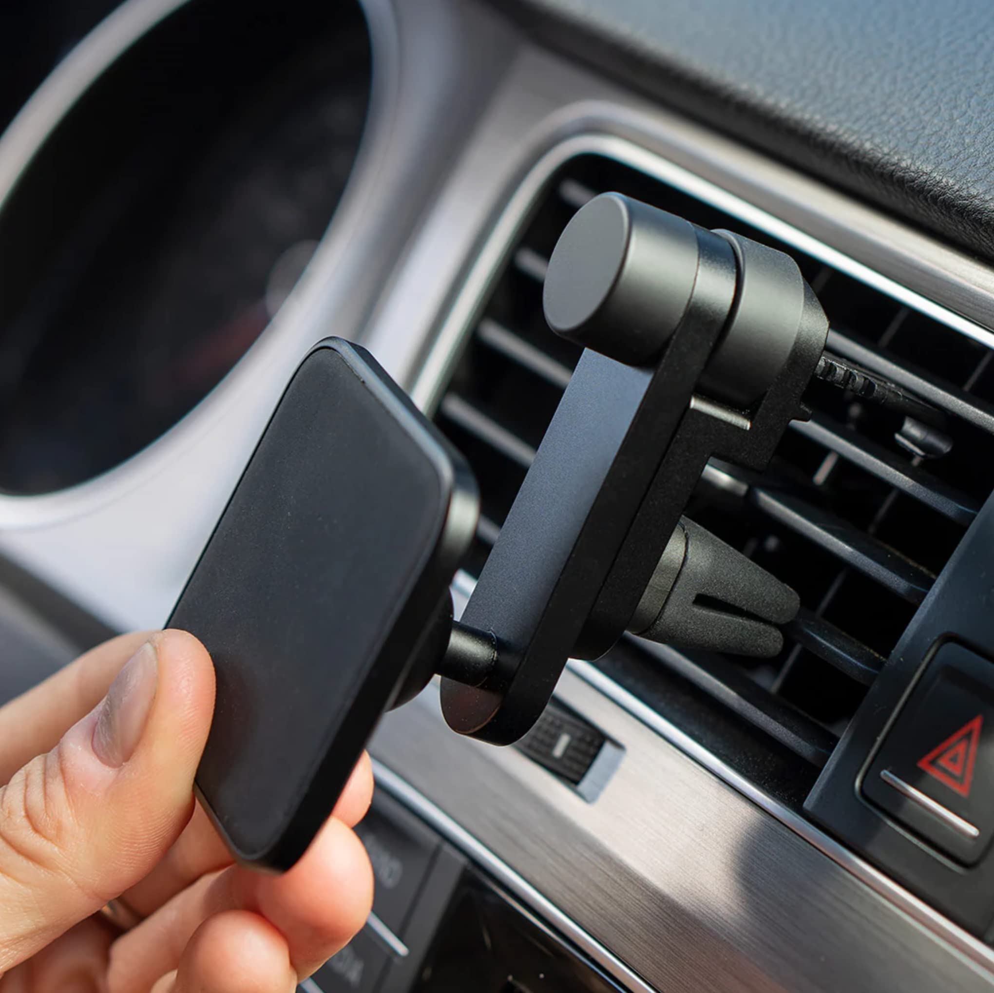 Peak Design Mobile Car Vent Mount, Non-Charging, Magnetic Mounting Technology, Adjustable, Aluminum Construction, 360-Degree Swivel Arm, Compatible with MagSafe Cases - Image 5